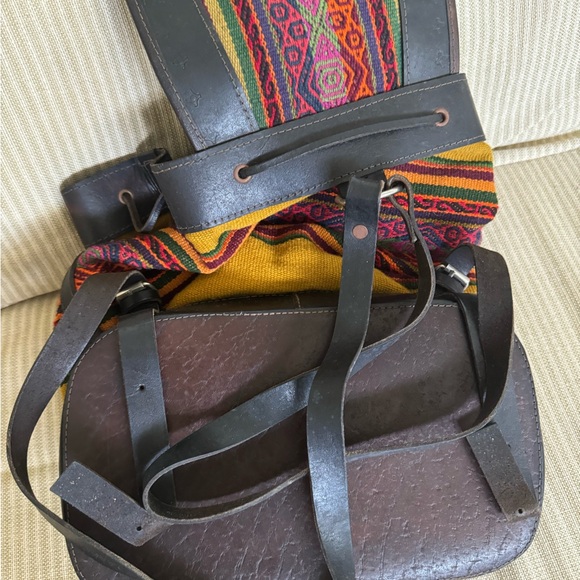 Leather backpack - Picture 3 of 5